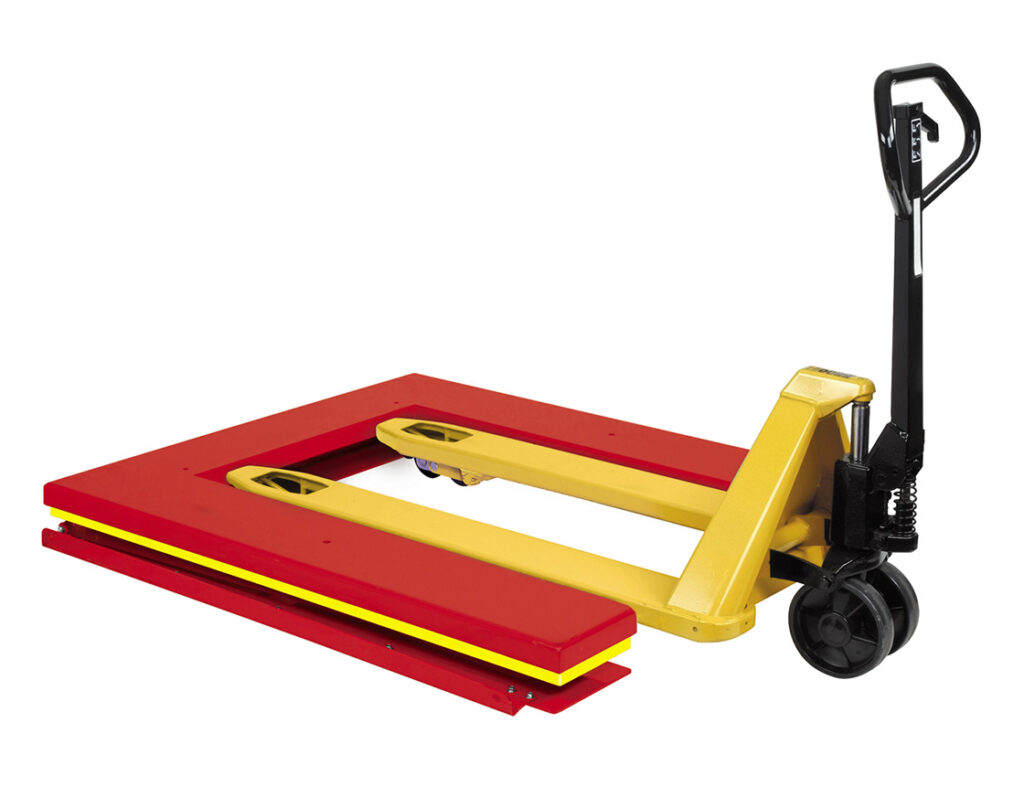 Roll-U Product with forktruck