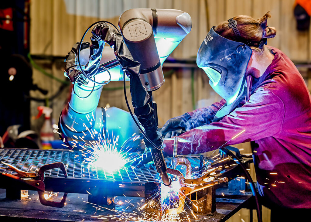 Welder with Cobot